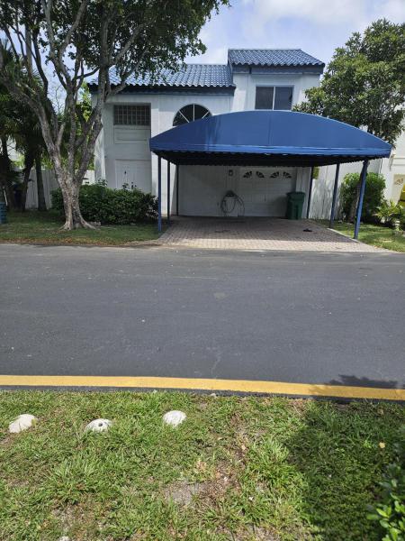  Single Family Homes Photo 5:  Miami,  FL 33179