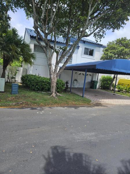  Single Family Homes Photo 6:  Miami,  FL 33179