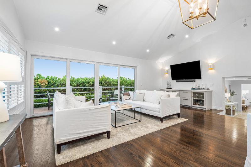  Single Family Homes Photo 15:  Ocean Ridge,  FL 33435