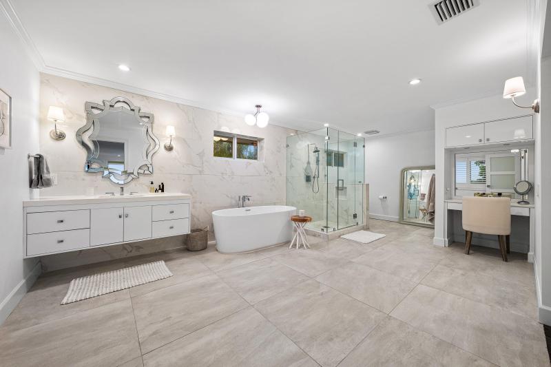  Single Family Homes Photo 37:  Ocean Ridge,  FL 33435