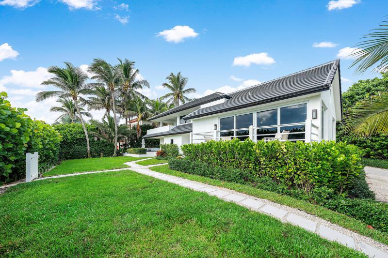  Single Family Homes Photo 4:  Ocean Ridge,  FL 33435