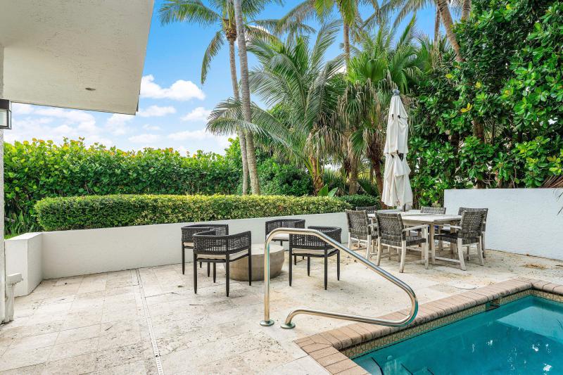  Single Family Homes Photo 49:  Ocean Ridge,  FL 33435