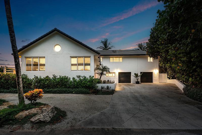  Single Family Homes Photo 63:  Ocean Ridge,  FL 33435