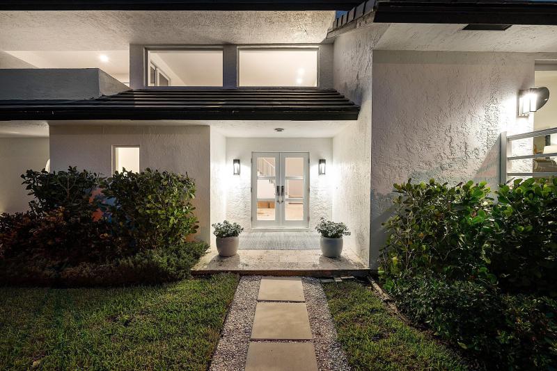  Single Family Homes Photo 67:  Ocean Ridge,  FL 33435