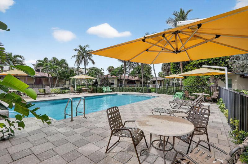  Condo & Townhome Photos