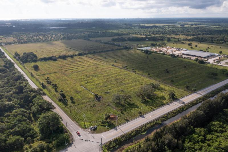  Commercial & Industrial Land Images 