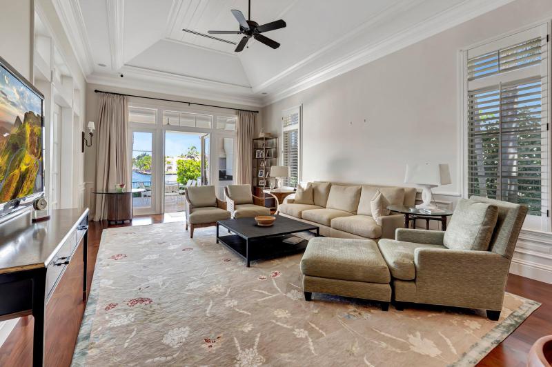  Single Family Homes Photo 17:  Highland Beach,  FL 33487