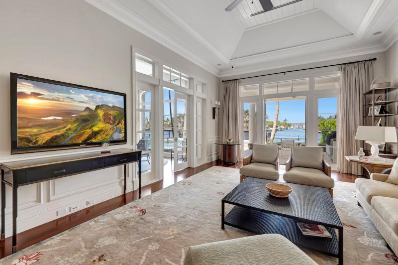  Single Family Homes Photo 19:  Highland Beach,  FL 33487