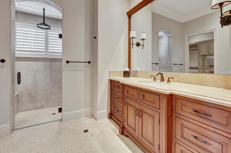  Single Family Homes Photo 33:  Highland Beach,  FL 33487