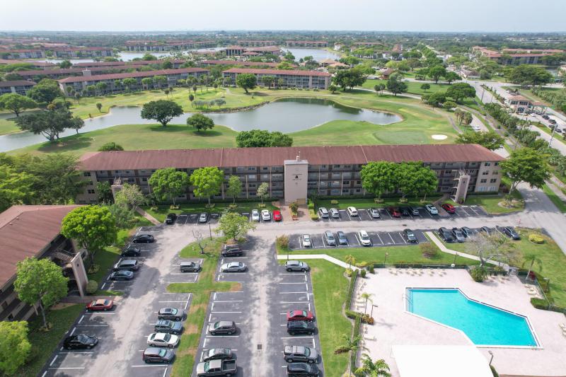  Condo & Townhome Photos