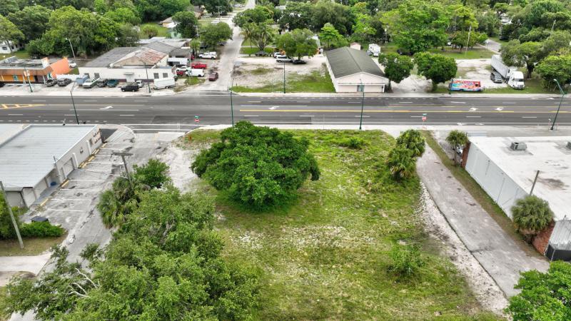  Commercial & Industrial Land Images 