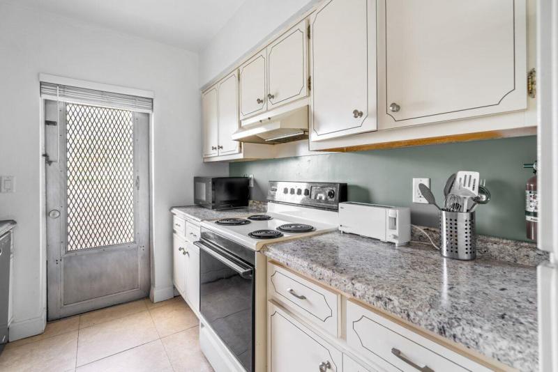 Duplex, Triplex and Fourplex Images