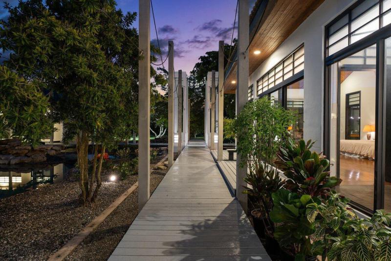  Single Family Homes Photo 90:  Boca Raton,  FL 33496