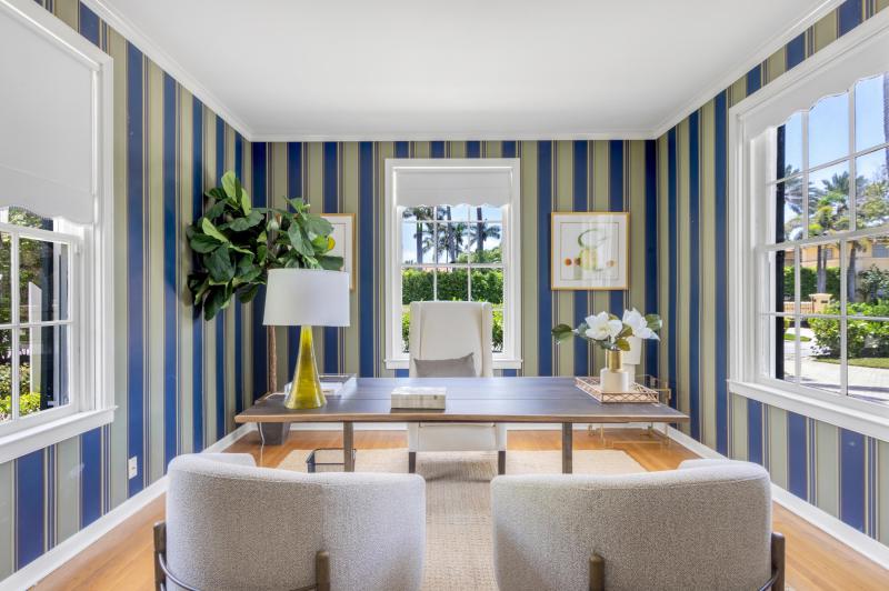  Single Family Homes Photo 22:  Palm Beach,  FL 33480