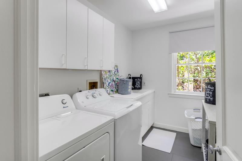  Single Family Homes Photo 28:  Palm Beach,  FL 33480