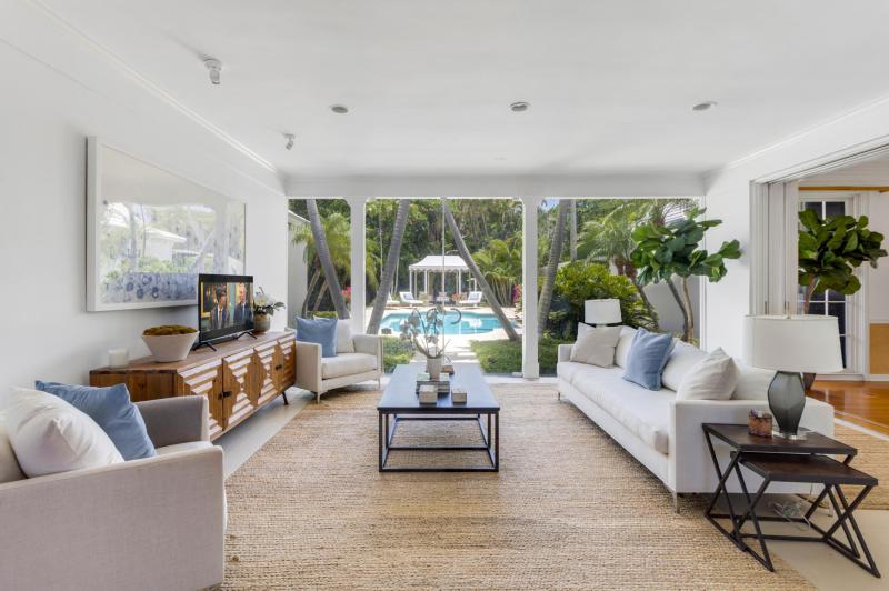  Single Family Homes Photo 7:  Palm Beach,  FL 33480