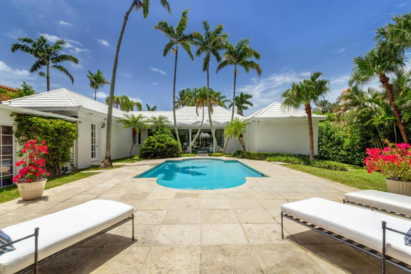  Single Family Homes Photo 8:  Palm Beach,  FL 33480