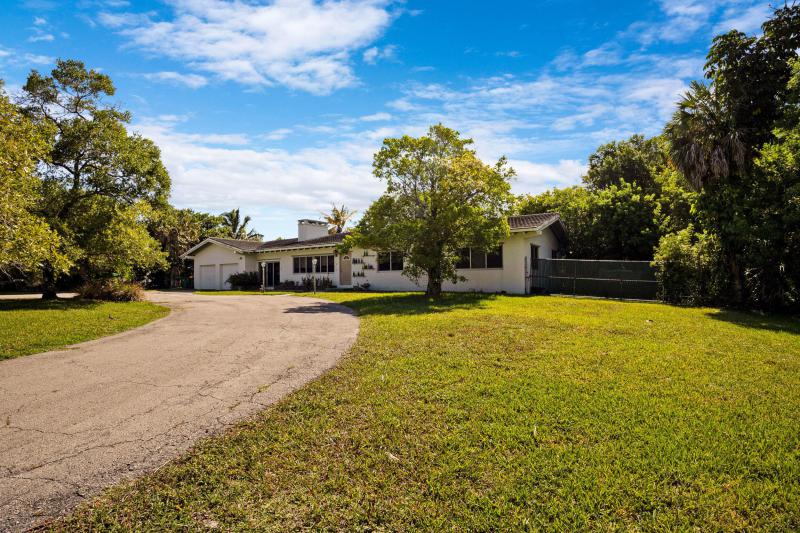  Single Family Homes Photo 10:  Tamarac,  FL 33319