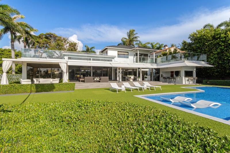  Single Family Homes Photo 12:  Delray Beach,  FL 33483
