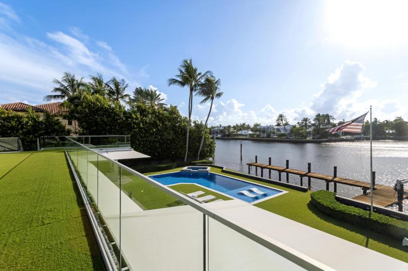  Single Family Homes Photo 14:  Delray Beach,  FL 33483
