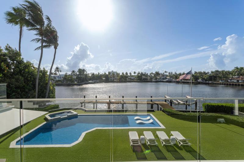  Single Family Homes Photo 15:  Delray Beach,  FL 33483