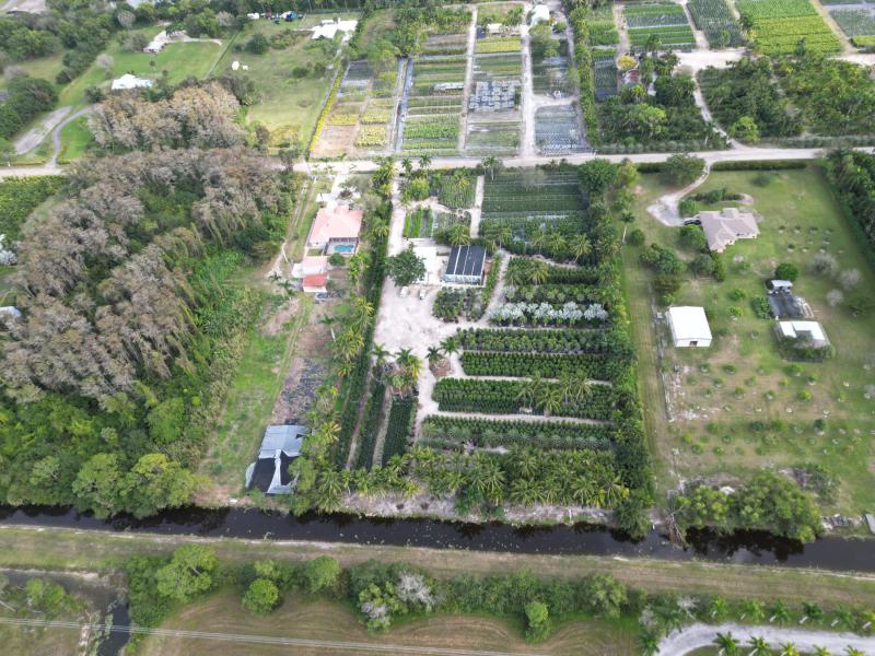  Commercial & Industrial Land Images 