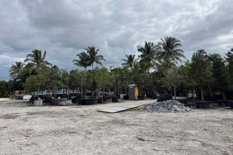  Commercial & Industrial Land Images 