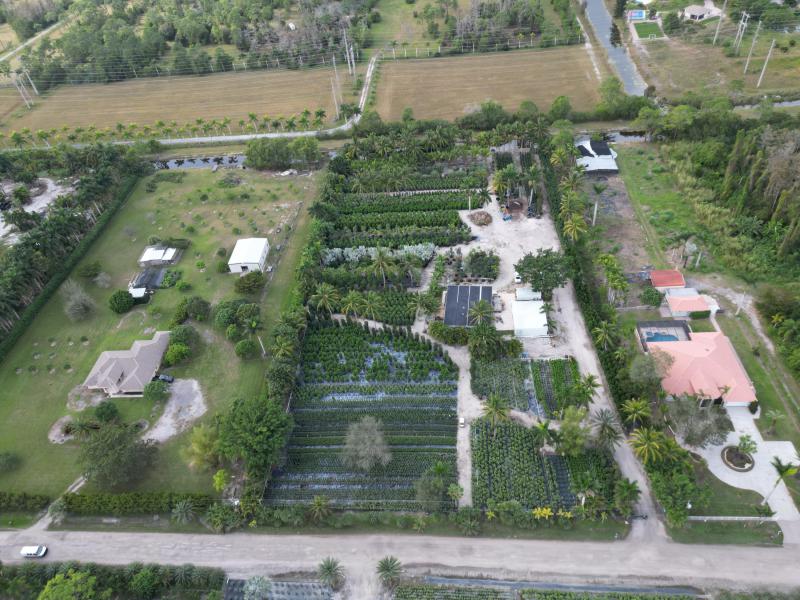  Commercial & Industrial Land Images 