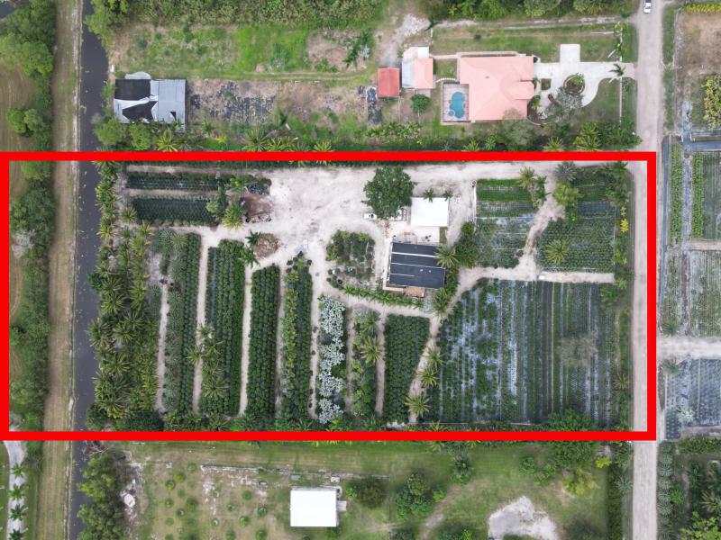  Commercial & Industrial Land Images 