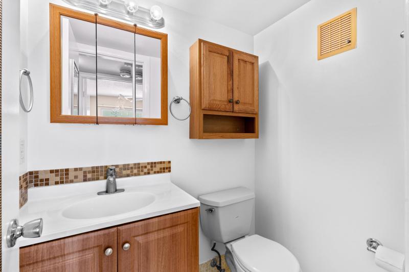  Condo & Townhome Photos