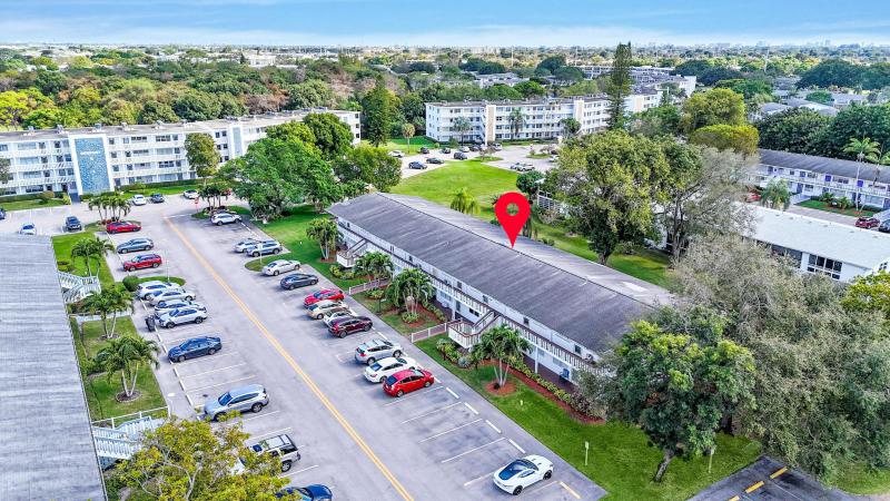  Condo & Townhome Photos
