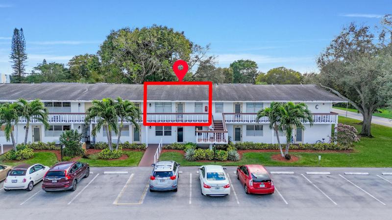 Condo & Townhome Photos