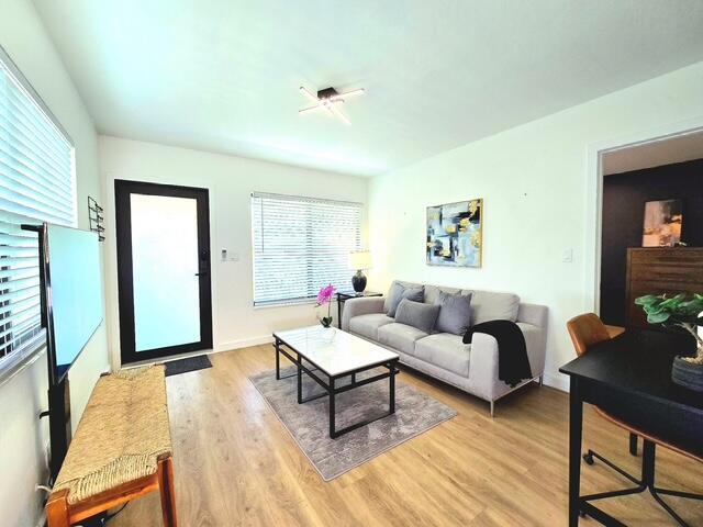 Duplex, Triplex and Fourplex Images