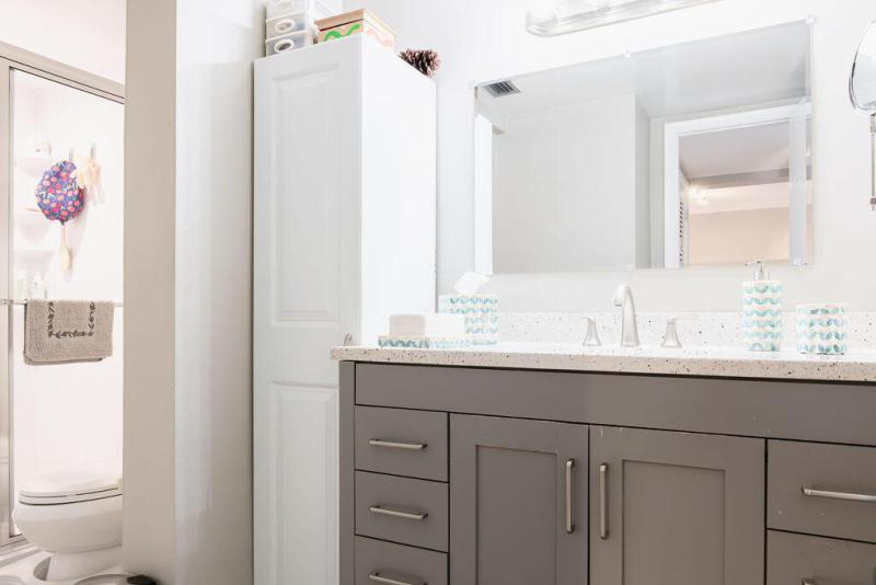  Condo & Townhome Photos