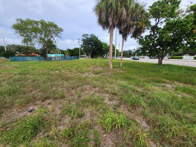  Commercial & Industrial Land Images 