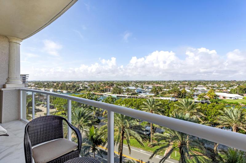  Condo & Townhome Photos