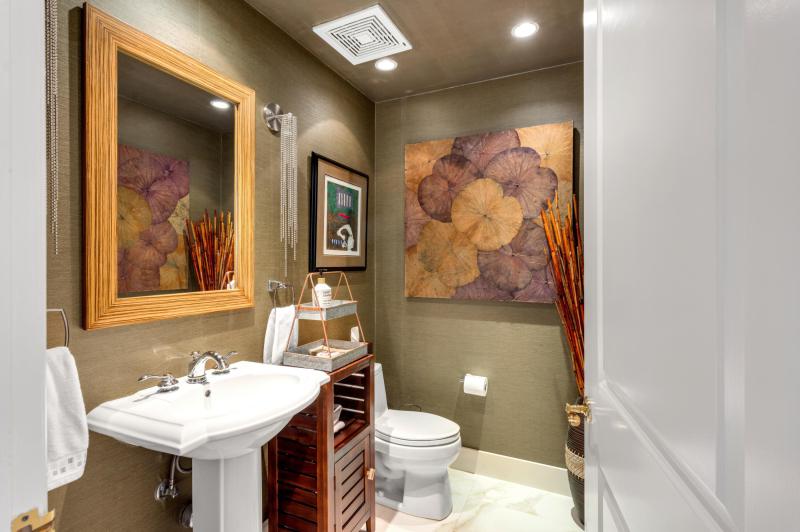 Condo & Townhome Photos