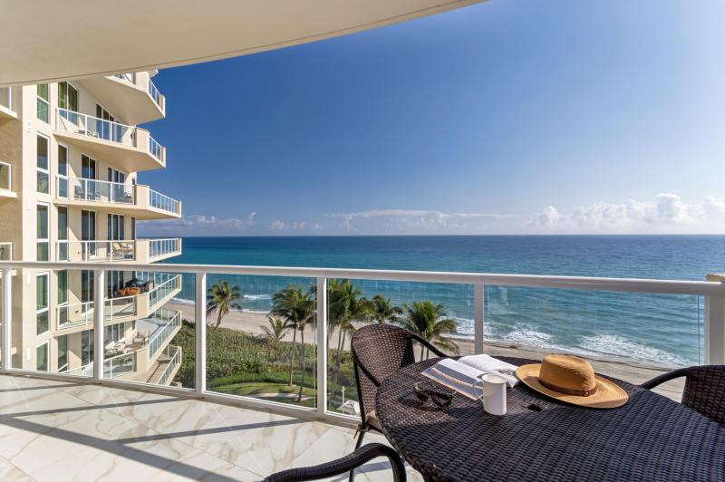  Condo & Townhome Photos