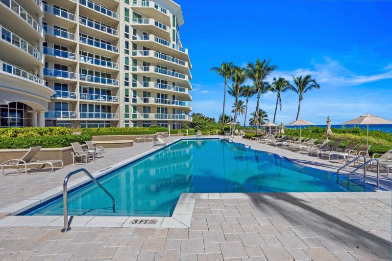  Condo & Townhome Photos