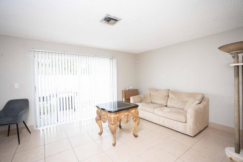 Duplex, Triplex and Fourplex Images