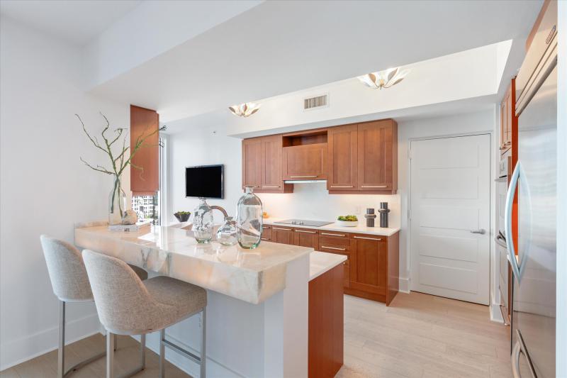  Condo & Townhome Photos