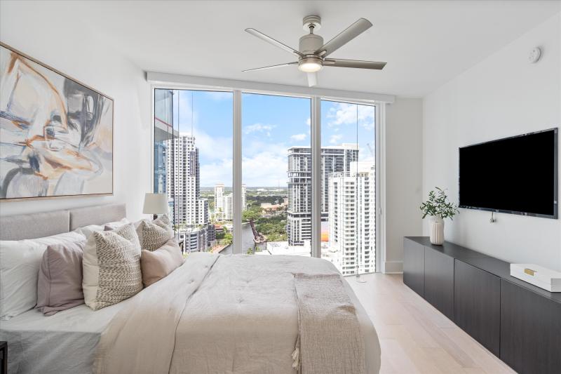  Condo & Townhome Photos