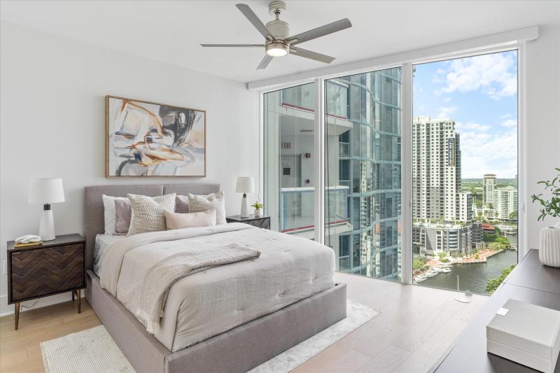  Condo & Townhome Photos