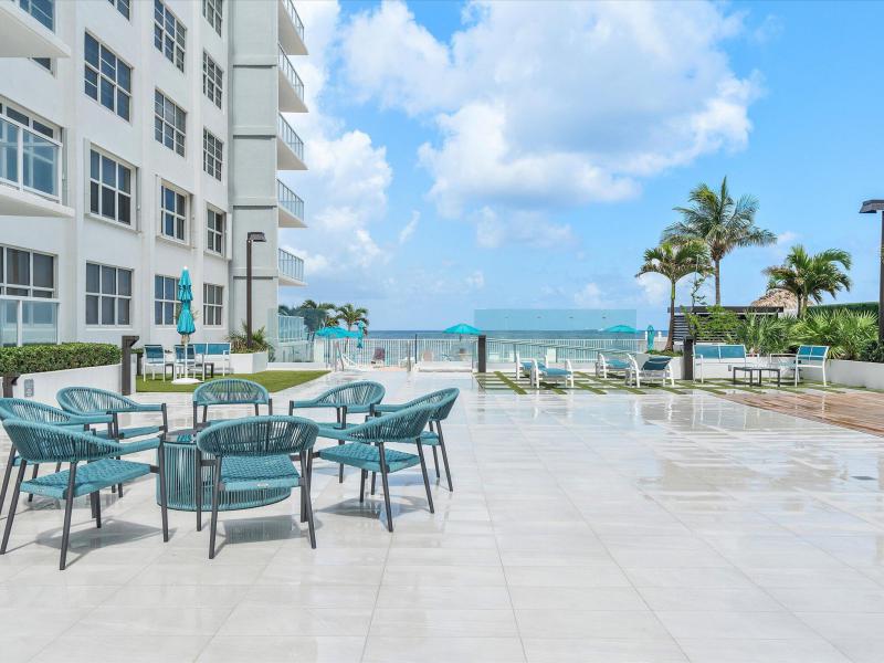  Condo & Townhome Photos