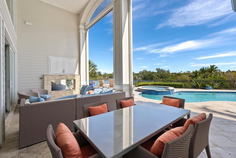  Single Family Homes Photo 11:  Jupiter,  FL 33469