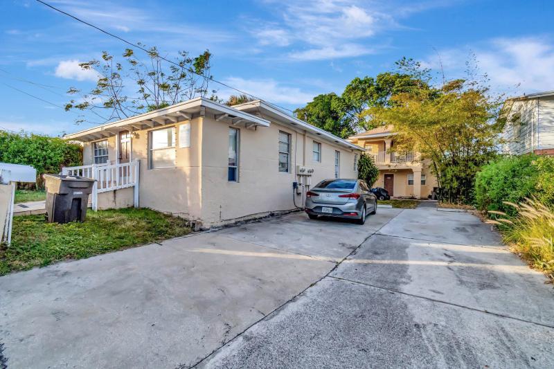 Duplex, Triplex and Fourplex Images