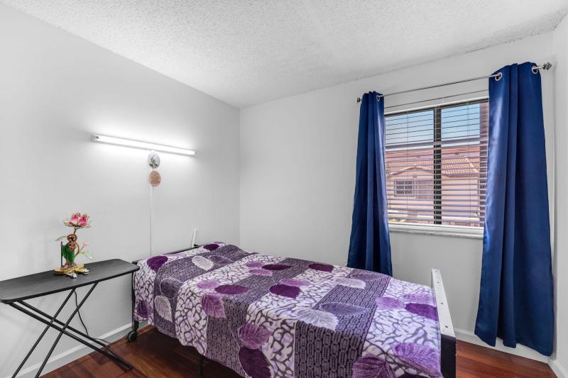  Condo & Townhome Photos