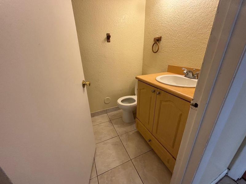  Condo & Townhome Photos
