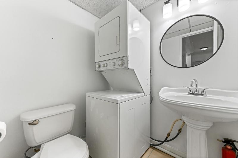  Condo & Townhome Photos