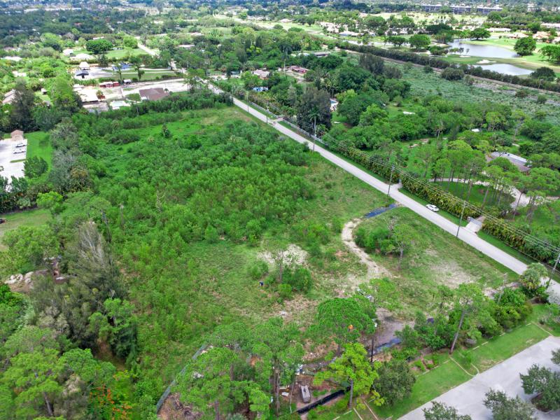  Commercial & Industrial Land Images 